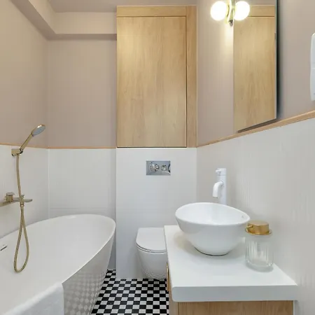 아파트 Comfortable & Bright By Renters 제수프