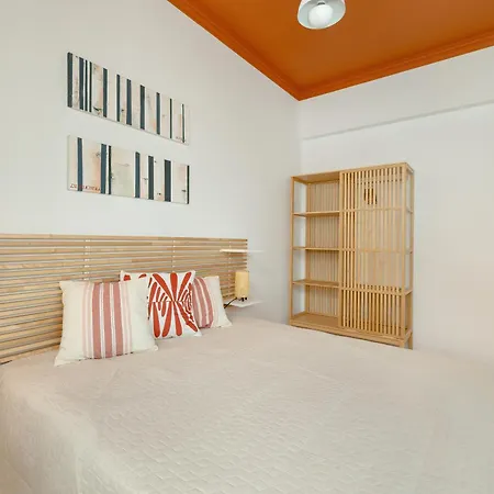 Comfortable & Bright By Renters *