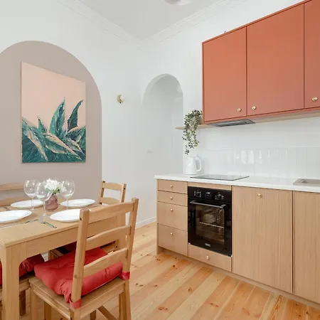 아파트 Comfortable & Bright By Renters 제수프